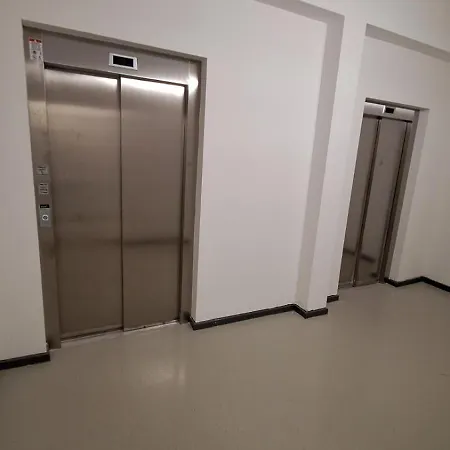 Gm 2 East Gate Lux *